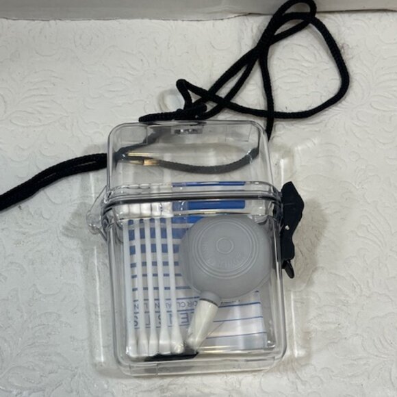 Digital Camera Cell Phone Care Cleaning Kit Waterproof Case 4 Pieces - Picture 3 of 8